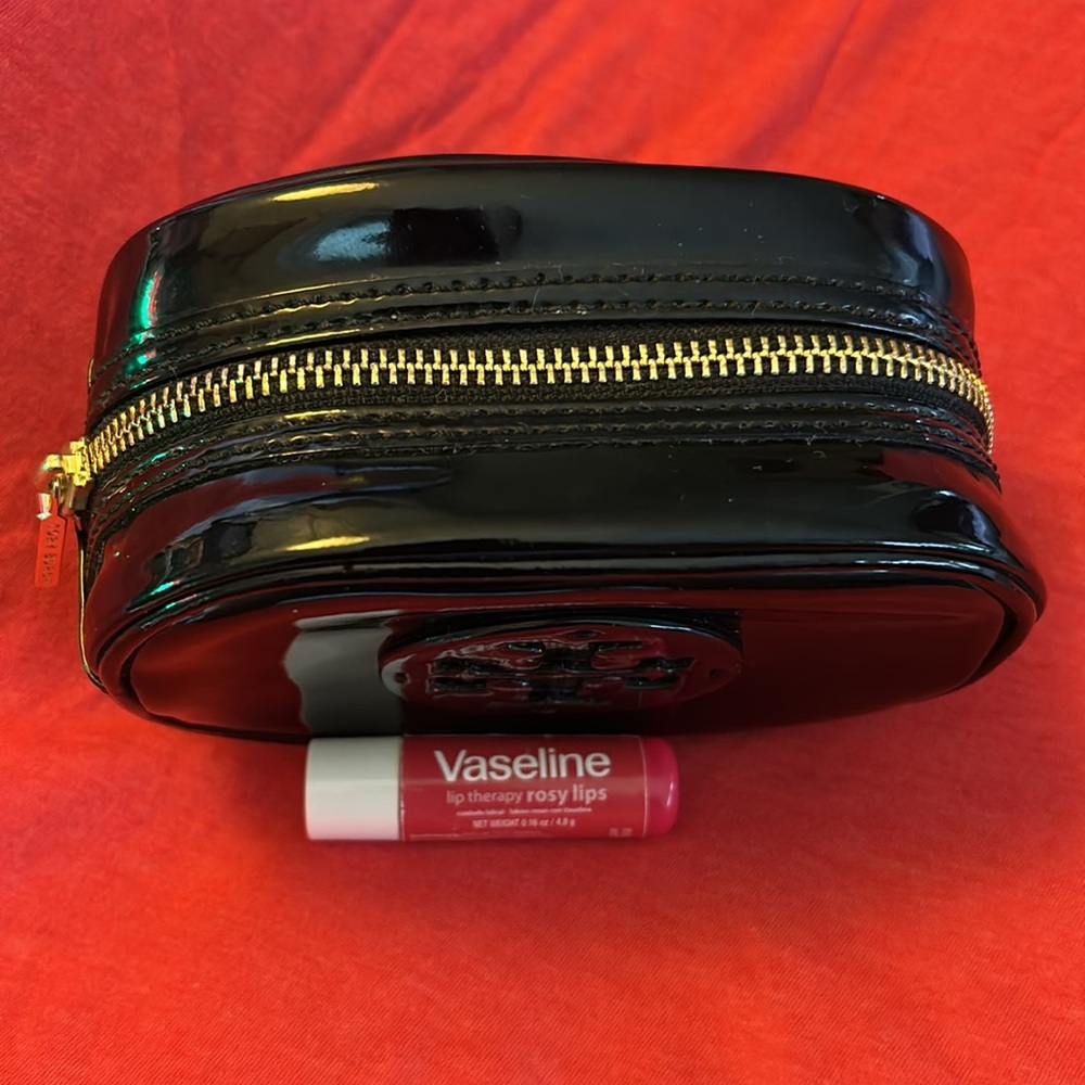 Tory Burch Stacked Logo Dome Zip Top Cosmetic Bag Case 🖤💄 Black Patent - Picture 4 of 11